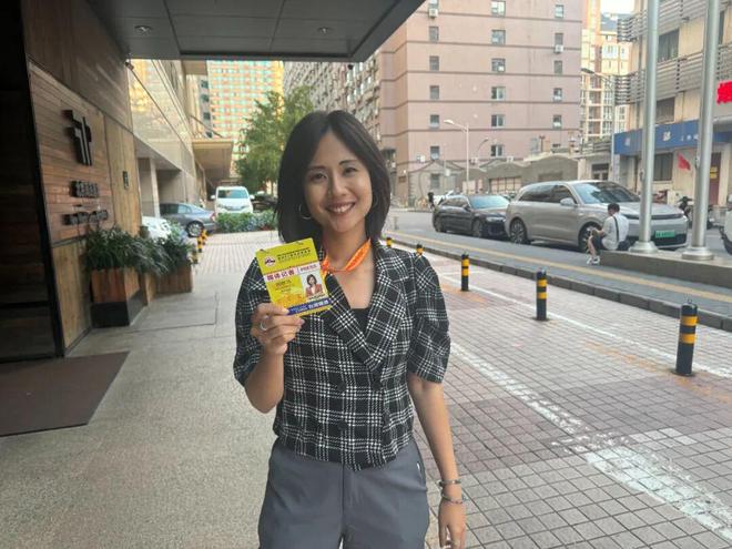 何橞瑢：在北京被善意和热情“淹没”CQ9电子最新网站“中天小姐姐”(图3)
